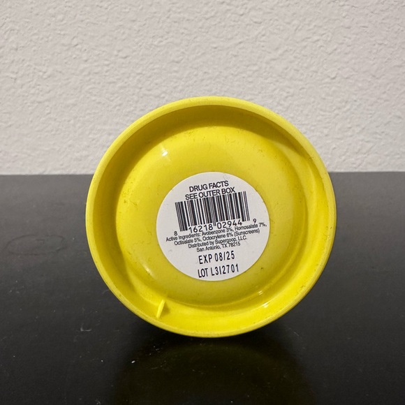 Supergoop! Triple prep multitasking moisturizer sunscreen SPF 40 - Picture 3 of 4